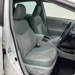 完全自社ローン😊人気のお車入荷しました🚗✨トヨタ プリウス 　Ｇの画像