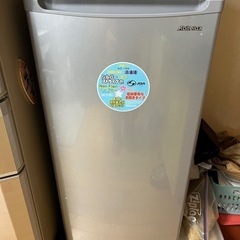 受け渡し者決定しました。すみません。冷凍庫