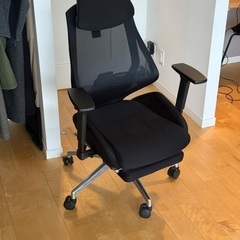 DEVAISE オフィスチェア オットマン付き リクライニング ブラックの画像