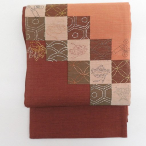 袋帯 洒落袋帯 紬 刺し子 市松紋様 茶色ｘオレンジ色 カジュアル お太鼓柄 正絹 仕立て上がり 着物帯 長さ440cm 【キモノオフ野々市若松店】