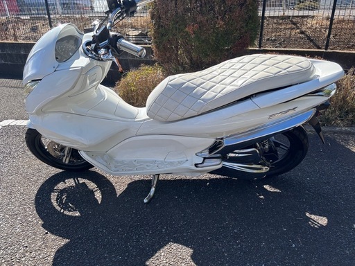 ホンダPCX125 白カスタムJF28 整備済み (しぃ) 龍ケ崎のホンダの中古