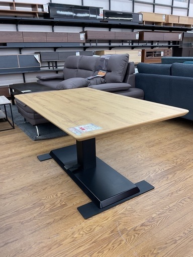 KC-13【新入荷　リサイクル品】ニトリ　LC-004 135LBR 昇降テーブル　ナチュラル