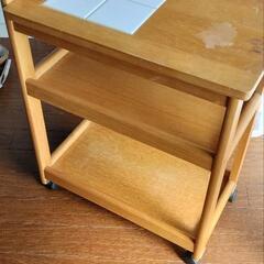 キャスター付きワゴンの画像