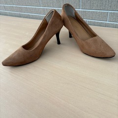 スエード　ヒール　パンプス　茶色　24.0cmの画像