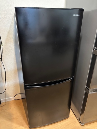 冷蔵庫 142L 2ドア IRSD-14A-B ブラック