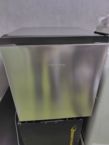 ハイセンス小型冷蔵庫45l　未使用品