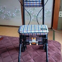 取引先決定いたしました。シルバーカー✻チェック柄ポーチ、バッグ付...