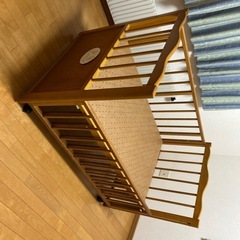 ベビーベッドの画像