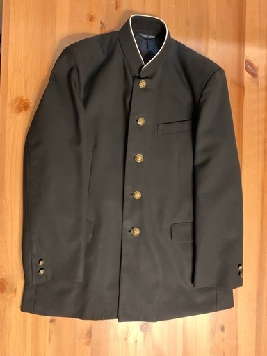 国分寺市立第三中学校  男子制服 学ラン(上着1着)
・ズボン(夏と冬の計2着)