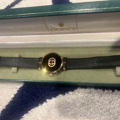 【定価24万円】GUCCI 時計　箱付きの画像
