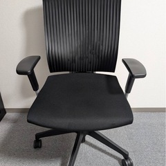 イトーキ　スピーナチェア　黒の画像