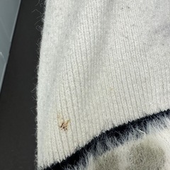 萌え袖できます👶ホワイトヒョウ柄ニットの画像