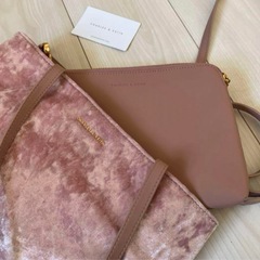 定価12500円　CHARLES & KEITH バッグの画像