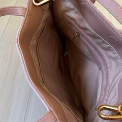 定価12500円　CHARLES & KEITH バッグの画像