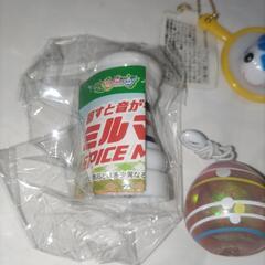 金魚すくい　プルバック式 猫 ミニカー　ヨーヨー風飾り　回すと音が出るペッパー 見るのようなおもちゃ まとめての画像