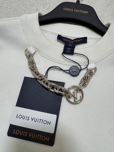 VUITTON