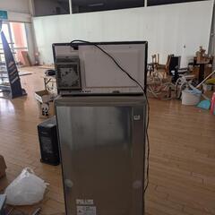 レンジと冷蔵庫の画像