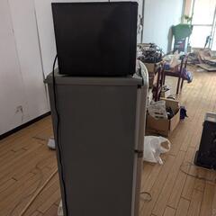 レンジと冷蔵庫の画像