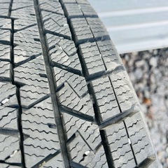 トヨタラクティス純正16インチ鉄ホイール☆スーパーバリ山冬タイヤ付きの画像