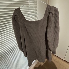 ニットワンピース スクエアネック ミニ丈 Mサイズの画像