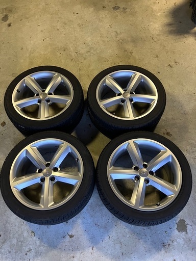 タイヤ(YOKOHAMA) 、 Audi純正ホイールセット