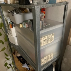 スチールラックの画像