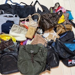 女性物、中古バッグ多数！