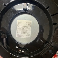 たこ焼き器と生地入れの画像