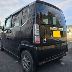 低走行7万キロ台☆月々1.1万円〜分割払い可❗️ 車検2年付き！【名義変更代込み】大人気☆ホンダ N-BOX☆ステアリングスイッチ付き☆Bluetooth対応ナビ付き☆走行中DVD見れます☆ETC付き☆便利なバックカメラ付き☆電動スライドドア☆ドラレコ付き☆スマートキー☆フルオートエアコン☆そのまま乗って帰れます❗️の画像