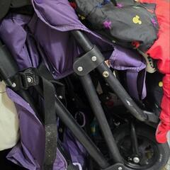 古いベビーカーやチャイルドシートなど