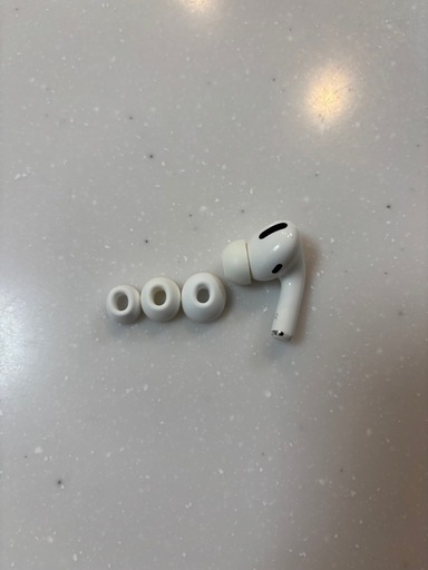 Apple airpods pro 第一世代 右耳　未使用イヤーピース付き