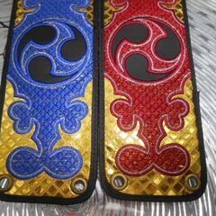新品未使用2.290円　沖縄三線専用　合皮付き金襴胴巻き　赤と青...