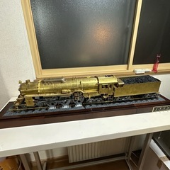 プライスダウン！！SLファン必見！！重厚感！デアゴスティーニ蒸気機関車C62を作る　完成品　アクリルケース付き