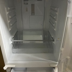 【ジャンク】シャープ 冷蔵庫  137L
の画像