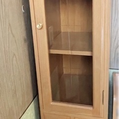 【お値引中】木 収納 キャビネット ガラス扉付き 引出し 6段 ...