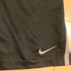 NIKEハーフパンツ120-130センチの画像