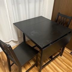 黒いダイニングテーブル（予定あり)
