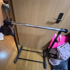 明日受け取り可能な方！ハンガーラック高さ調節可能の画像