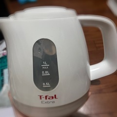 T-fal
熱水ポット（容量1L、純白色）中古品
