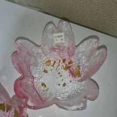 未使用長期保存桜の花びら小鉢５個　同じ配色は1個もなし、金箔もすべてが違う手作りの画像