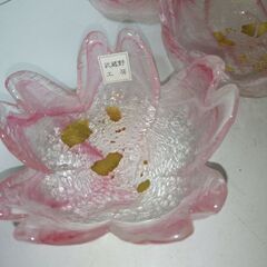 未使用長期保存桜の花びら小鉢５個　同じ配色は1個もなし、金箔もすべてが違う手作りの画像