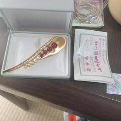 赤瑪瑙ブローチ　メノウブローチ専用ケース付き