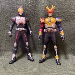 フィギュア4体の画像