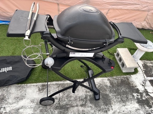ウェーバー（Weber）BBQグリル　脚付き
