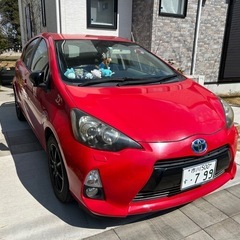 トヨタ　アクア　値段下げました