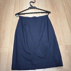 【値下げ】スーツ　3着セット　スカートの画像