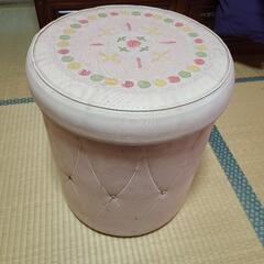 古い椅子　収納つき