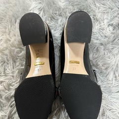 グッチ マーモントローファーパンプスフリンジエナメルフローラ