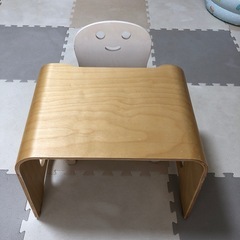 キコリのいすとテーブルセット