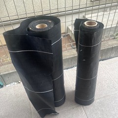 除草シートとプラピンセットの画像